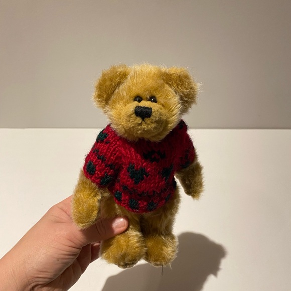 Ty Attic Treasures Bearkhardt Bear in Holiday Sweater. Jointed Teddy 8" - Picture 9 of 10
